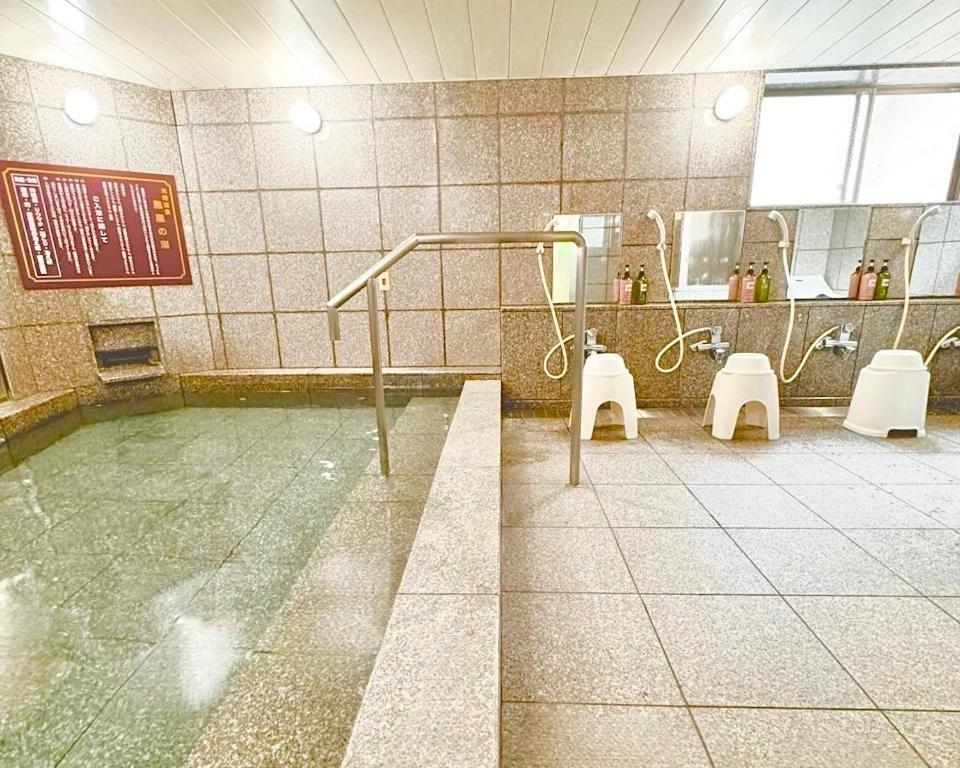 Kurashiki Ekimae Universal Hotel Exteriör bild